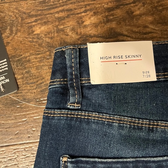 YMI Jeans - Picture 2 of 5
